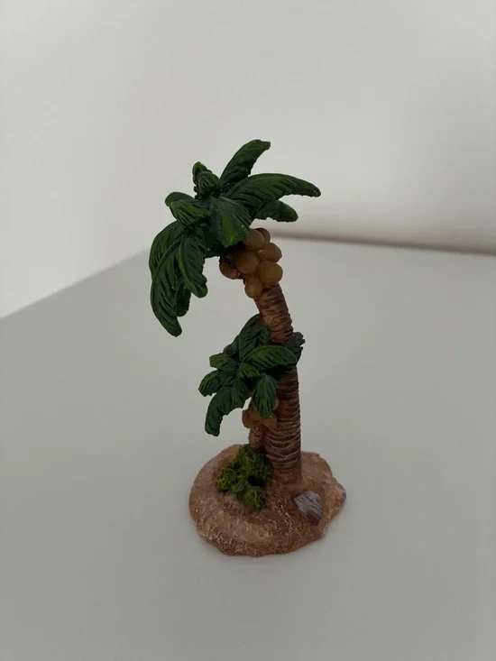 Mini Palm Tree Sculpture - Green Decorative Home Art - Picture 3 of 3